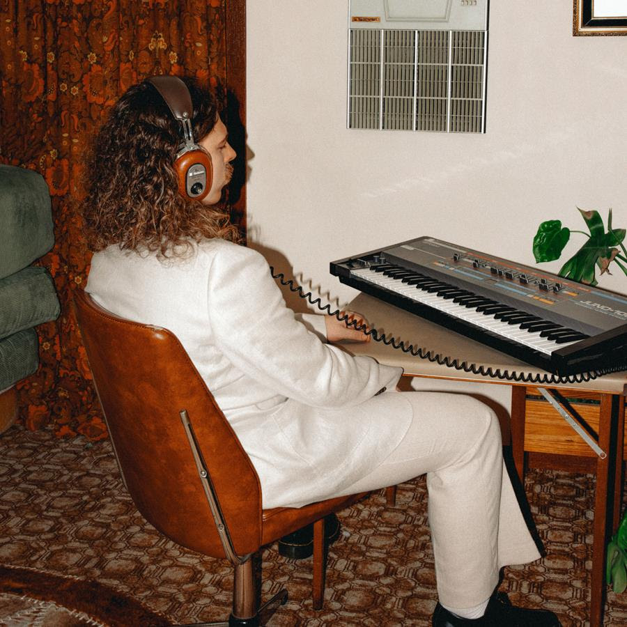 Zachary Leo - Announces Upcoming EP