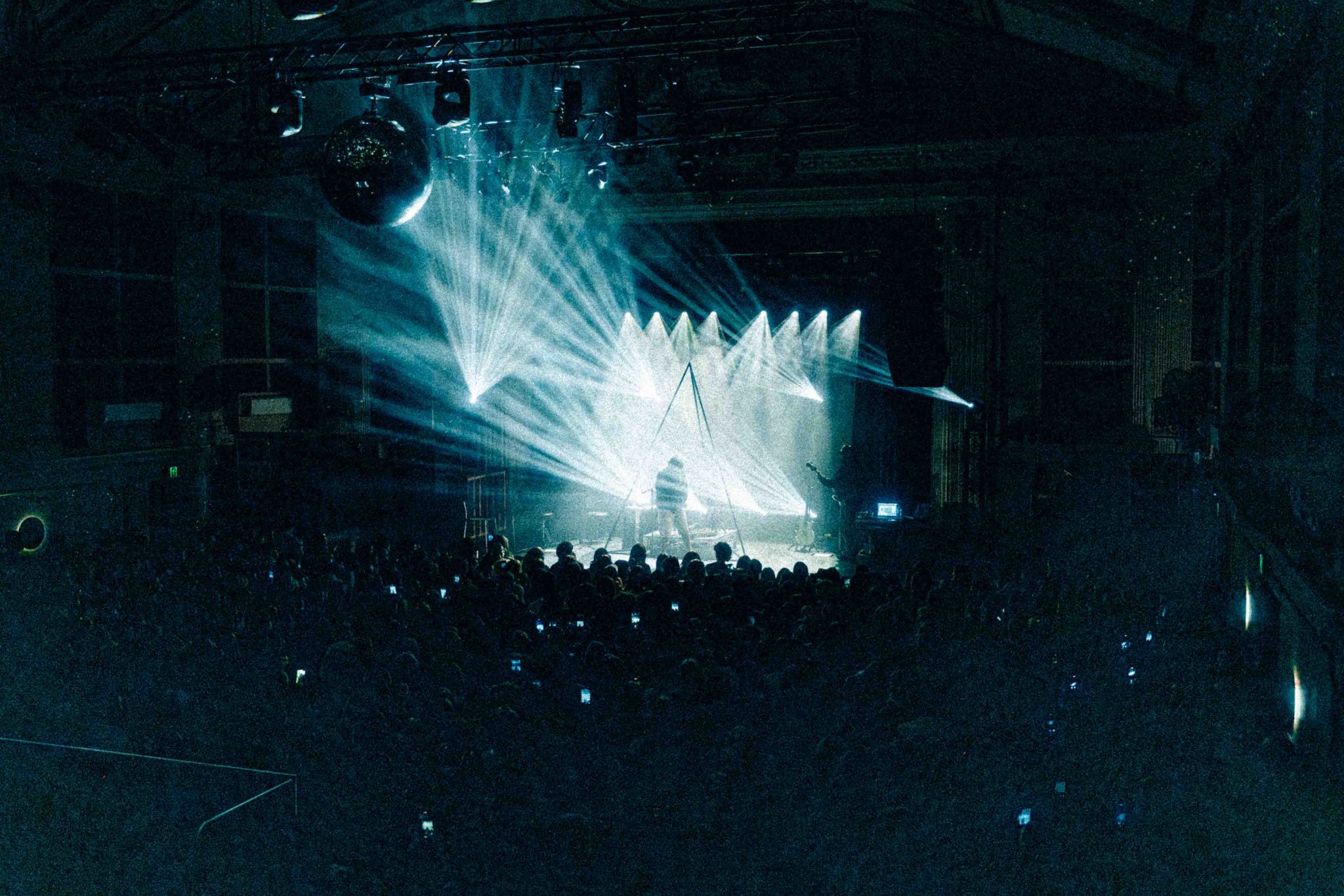 Montell Fish Mesmerizes Melbourne with Deep, Vulnerable Show