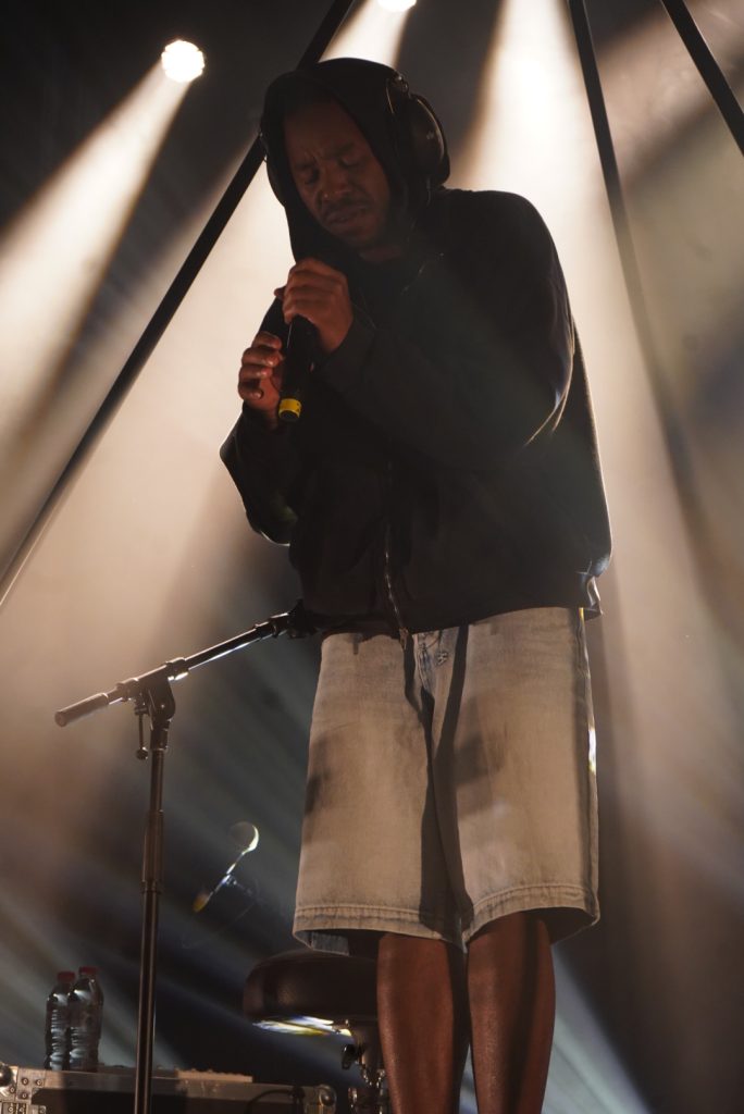 Montell Fish Wows Melbourne with Raw, Emotional Performance